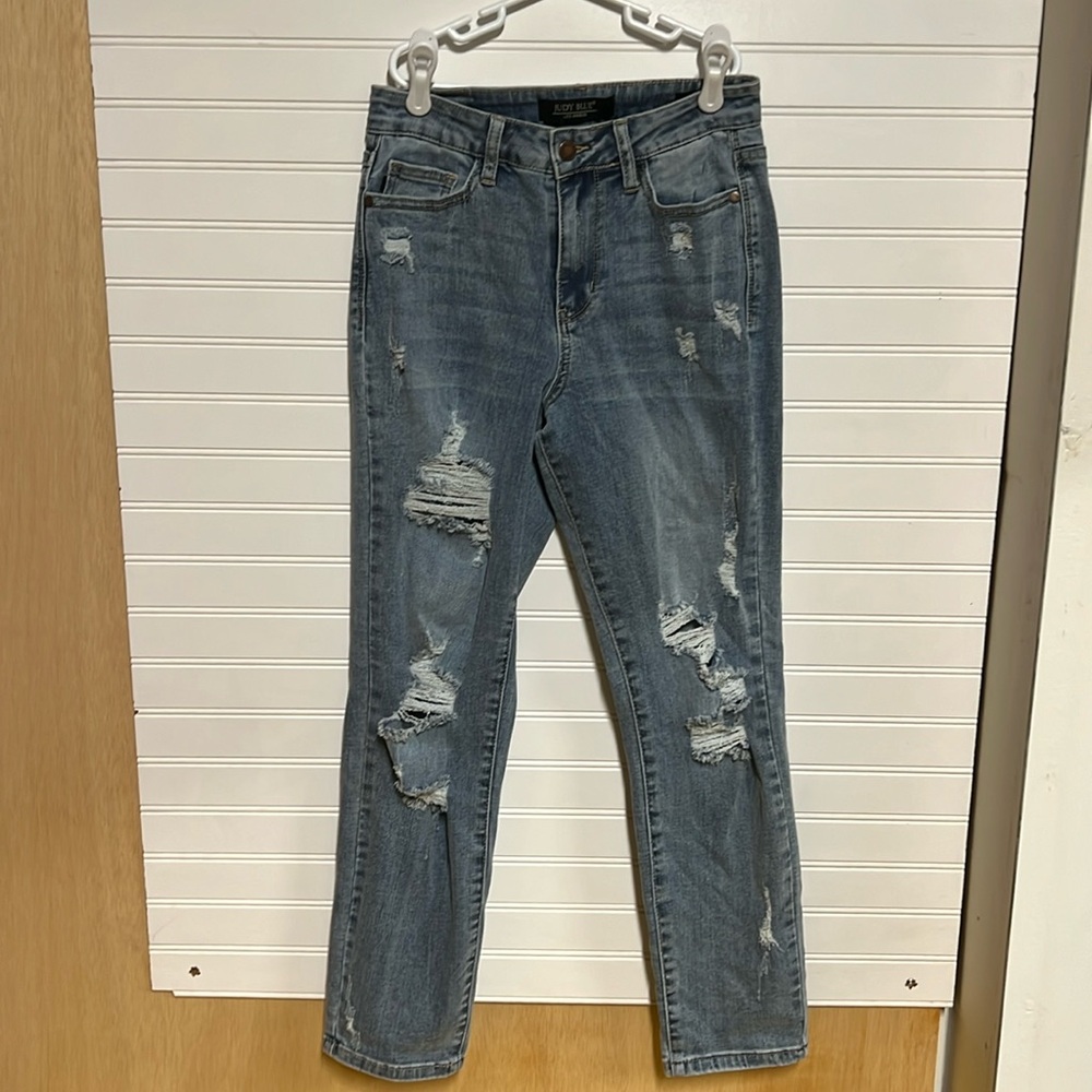 Judy Blue size 1 Boyfriend Fit Ripped Jeans